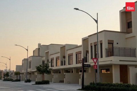 Adosado en Dubai, 4 dormitorios, 143.5 m², № 118273 - foto 2