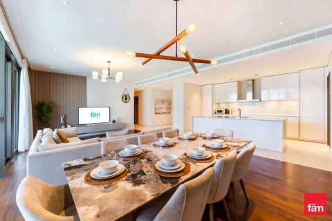 Apartment in City Walk, Dubai 3 bedrooms, 233.6 sq.m. № 115334 - photo 6