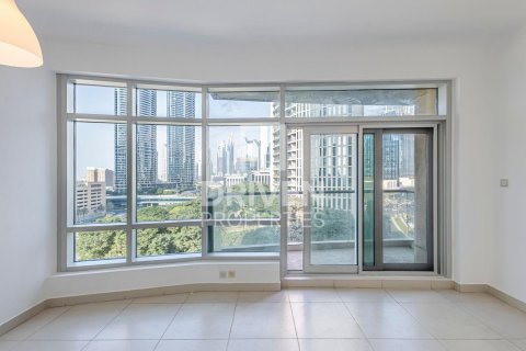 Снять в аренду квартиру в The Lofts, Даунтаун Дубай (Даунтаун Бурдж Дубай), Дубай: 1 спальня, 69.21м², № 128816 - фото 4