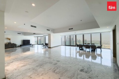 Apartment in Downtown Dubai (Downtown Burj Dubai), Dubai 5 bedrooms, 692.5 sq.m. № 112941 - photo 2