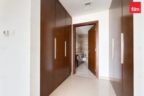 Apartment in Mina Rashid, Dubai 1 bedroom, 77.3 sq.m. № 124209 - photo 13