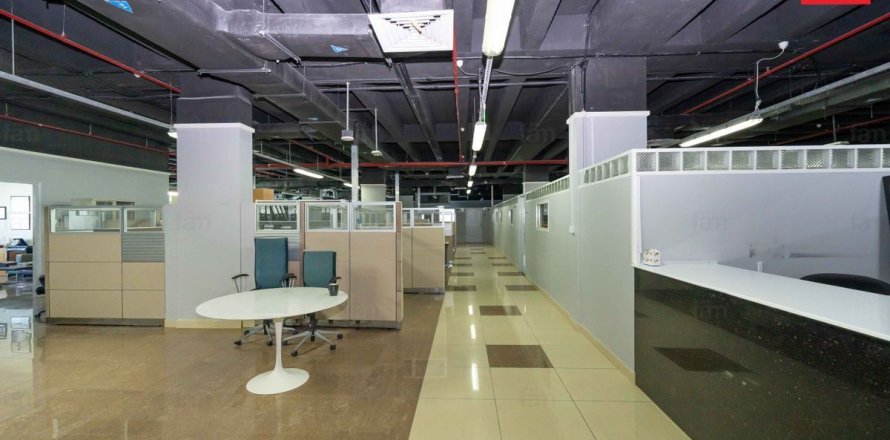 Shop in Al Furjan, Dubai 197.3 sq.m. № 124206