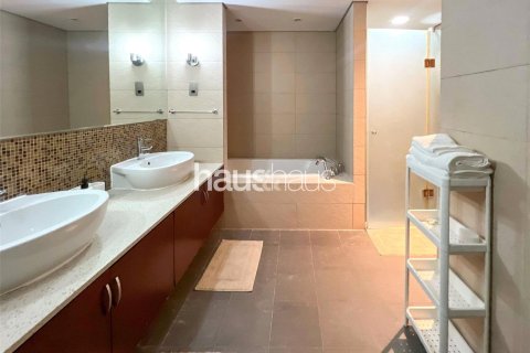 Снять в аренду квартиру в Marina Residences, Пальма Джумейра, Дубай: 2 спальни, 173м², № 44516 - фото 7