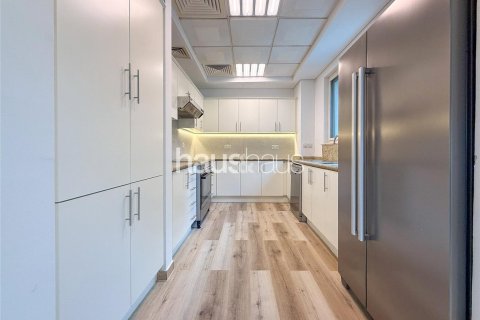 تاون هاوس في Dubai Sports City, دبي 4 غرف نوم, 247 م² رقم 44507 - صورة 2
