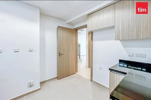 Townhouse in Dubai 3 bedrooms, 145.3 sq.m. № 118869 - photo 2