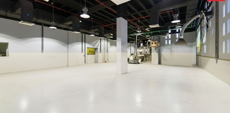 Shop in Al Furjan, Dubai 163.5 sq.m. № 124234