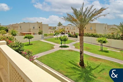 Villa à The Lakes, Dubai, 3 chambres, 258 m², № 98581