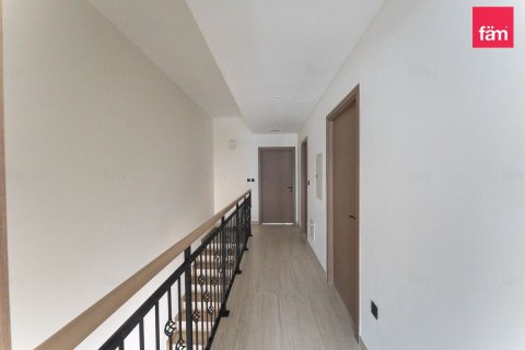 Townhouse in Dubai 4 bedrooms, 144 sq.m. № 141314 - photo 2