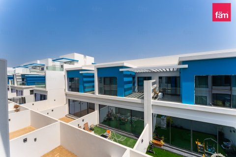 Townhouse in Dubai 4 bedrooms, 144 sq.m. № 141314 - photo 19