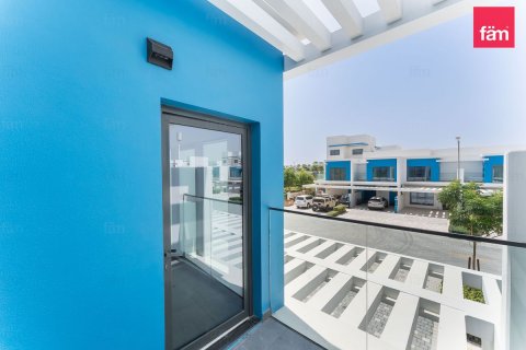 Townhouse in Dubai 4 bedrooms, 144 sq.m. № 141314 - photo 6