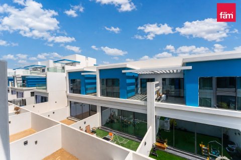 Townhouse in Dubai 4 bedrooms, 144 sq.m. № 141314 - photo 17