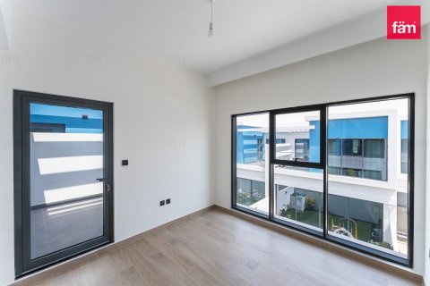 Townhouse in Dubai 4 bedrooms, 144 sq.m. № 141314 - photo 5