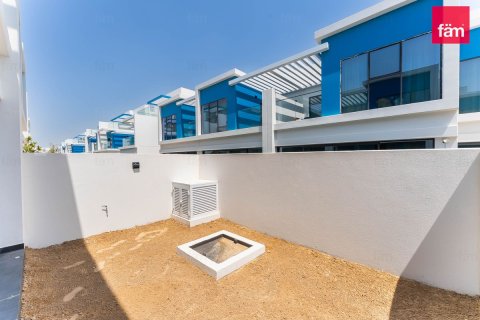 Townhouse in Dubai 4 bedrooms, 144 sq.m. № 141314 - photo 22