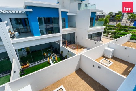 Townhouse in Dubai 4 bedrooms, 144 sq.m. № 141314 - photo 11