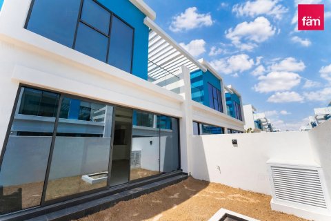 Townhouse in Dubai 4 bedrooms, 144 sq.m. № 141314 - photo 24