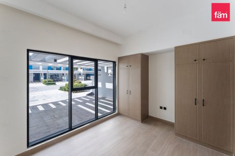 Townhouse in Dubai 4 bedrooms, 144 sq.m. № 141314