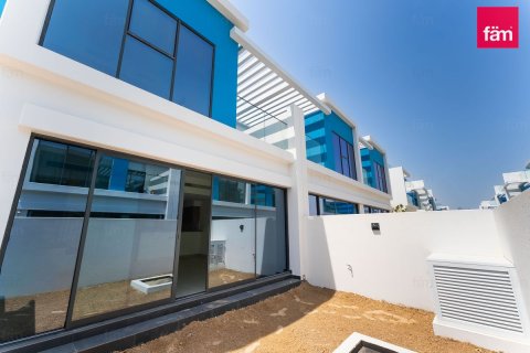 Townhouse in Dubai 4 bedrooms, 144 sq.m. № 141314 - photo 21