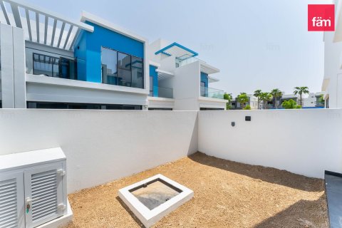 Townhouse in Dubai 4 bedrooms, 144 sq.m. № 141314 - photo 8