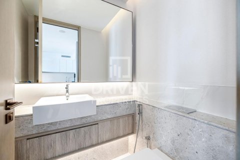 Снять в аренду квартиру в Address Harbour Point, Dubai Creek Harbour (The Lagoons), Дубай: 1 спальня, 72.46м², № 128414 - фото 7