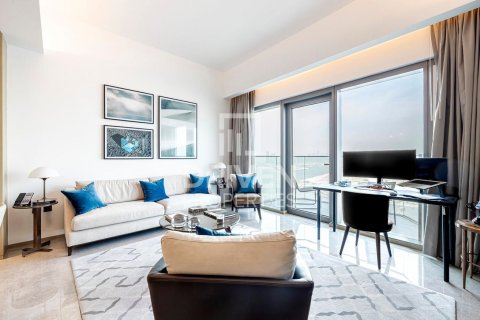 Снять в аренду квартиру в Address Harbour Point, Dubai Creek Harbour (The Lagoons), Дубай: 1 спальня, 72.46м², № 128414 - фото 4