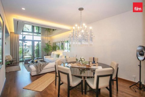 Villa en Dubai, 4 dormitorios, 388.4 m², № 141444 - foto 3