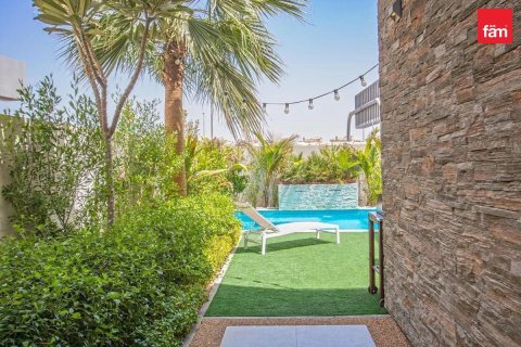 Villa en Dubai, 4 dormitorios, 388.4 m², № 141444 - foto 16