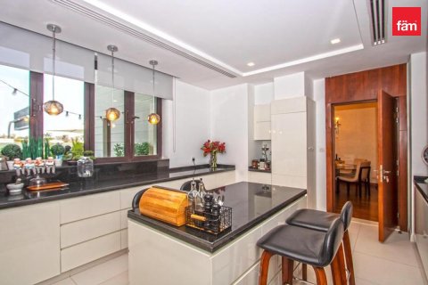 Villa en Dubai, 4 dormitorios, 388.4 m², № 141444 - foto 8