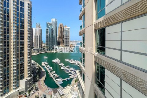 Apartment in Emaar 6 Towers, Dubai Marina, Dubai 2 bedrooms, 146 sq.m. № 45248