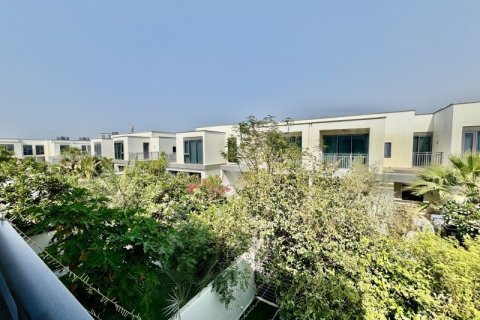 Снять в аренду виллу в Дубай Хилс Эстейт, Дубай: 3 спальни, 207м², № 101344 - фото 17