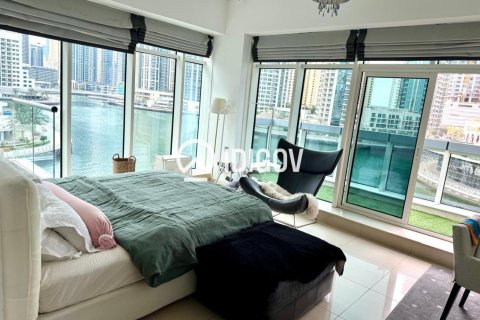 Apartment in Dubai Marina, Dubai 2 bedrooms, 186.55 sq.m. № 121038