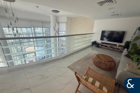 Apartment in Jumeirah Lake Towers, Dubai 2 bedrooms, 181 sq.m. № 75711 - photo 13