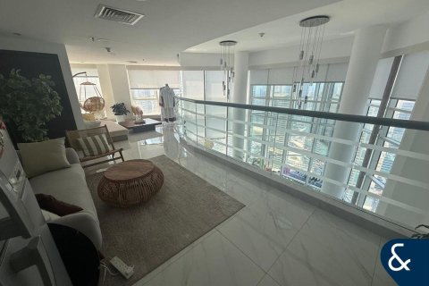 Apartment in Jumeirah Lake Towers, Dubai 2 bedrooms, 181 sq.m. № 75711 - photo 15