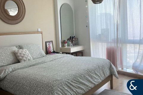 Apartment in Jumeirah Lake Towers, Dubai 2 bedrooms, 181 sq.m. № 75711 - photo 16