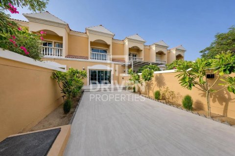 Maison de ville à Jumeirah Village Triangle, Dubai, 2 chambres, 180.05 m², № 138226 - photo 16
