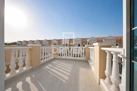 Maison de ville à Jumeirah Village Triangle, Dubai, 2 chambres, 180.05 m², № 138226 - photo 17