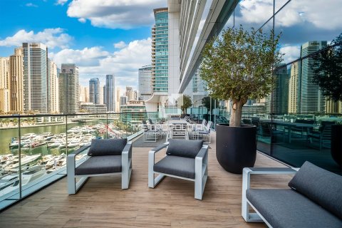 Apartment in Vida Residences Dubai Marina, Dubai Marina, Dubai 2 bedrooms, 239 sq.m. № 73290 - photo 13
