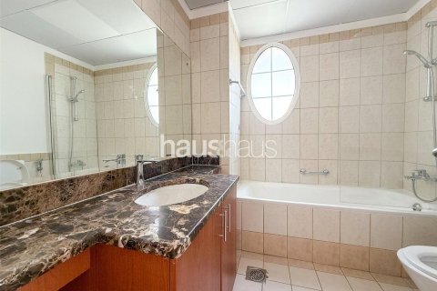 Villa in The Springs, Dubai 3 bedrooms, 210 sq.m. № 43403 - photo 14