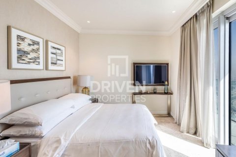 Снять в аренду квартиру в The Address Residence Fountain Views, Даунтаун Дубай (Даунтаун Бурдж Дубай), Дубай: 3 спальни, 183.76м², № 136749 - фото 8