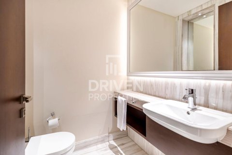 Снять в аренду квартиру в The Address Residence Fountain Views, Даунтаун Дубай (Даунтаун Бурдж Дубай), Дубай: 3 спальни, 183.76м², № 136749 - фото 19