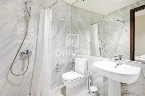 Снять в аренду квартиру в The Address Residence Fountain Views, Даунтаун Дубай (Даунтаун Бурдж Дубай), Дубай: 3 спальни, 183.76м², № 136749 - фото 16