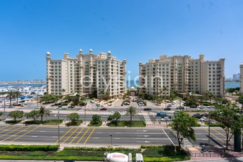 Apartment in Shoreline Apartments, Palm Jumeirah, Dubai 3 bedrooms, 206 sq.m. № 38086