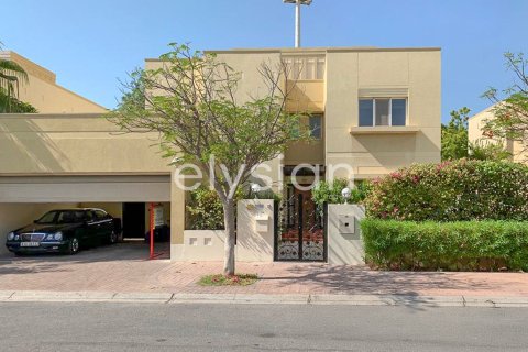 Вилла в Meadows 8, Meadows, Дубай, 4 спальни, 334м², № 38140