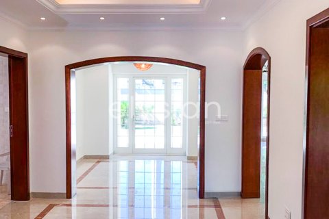 Villa in Meadows 8, Meadows, Dubai 4 bedrooms, 334 sq.m. № 38140 - photo 6
