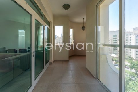 Apartment in Shoreline Apartments, Palm Jumeirah, Dubai 3 bedrooms, 203 sq.m. № 38085 - photo 13