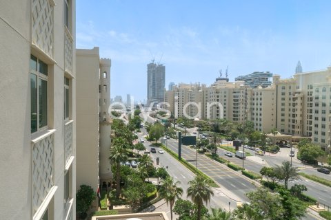 Apartment in Shoreline Apartments, Palm Jumeirah, Dubai 3 bedrooms, 203 sq.m. № 38085 - photo 11