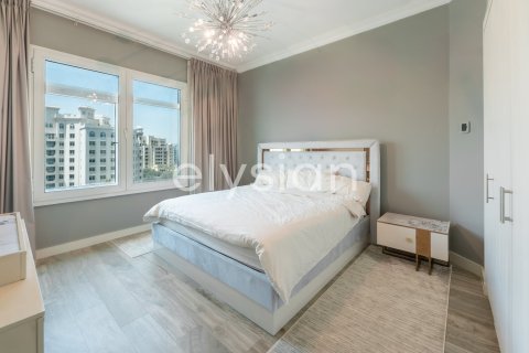 Apartment in Shoreline Apartments, Palm Jumeirah, Dubai 3 bedrooms, 203 sq.m. № 38085 - photo 10