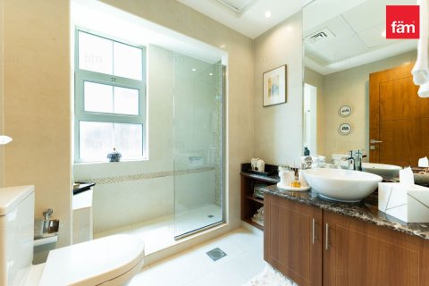 Villa en Dubai, 5 dormitorios, 770.9 m², № 118521 - foto 18