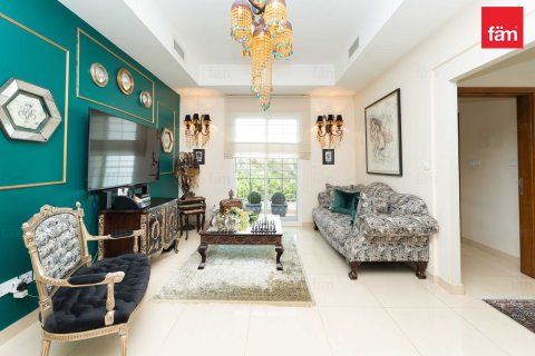 Villa en Dubai, 5 dormitorios, 770.9 m², № 118521 - foto 29