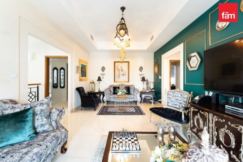 Villa en Dubai, 5 dormitorios, 770.9 m², № 118521 - foto 28