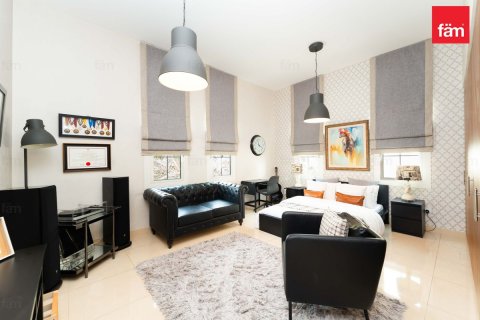 Villa en Dubai, 5 dormitorios, 770.9 m², № 118521 - foto 13